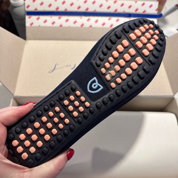 BRAND NEW, Never worn Rothy’s The Driver in Navy Sapphire size 12 - Picture 4 of 5